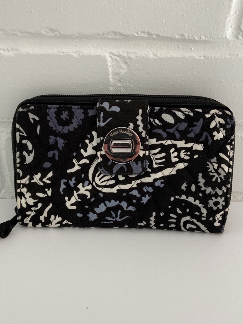 Classic Womens Vera Bradley Oversized Wallet